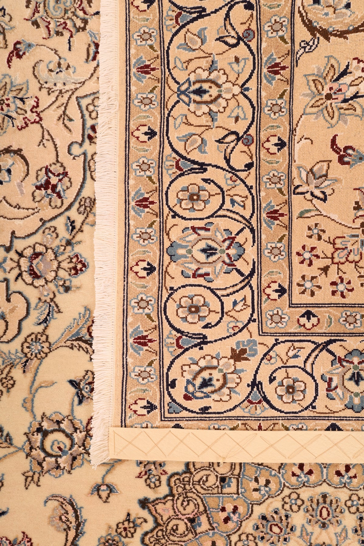 Nain-Perserteppich 9La aus Wolle – handgeknüpft, 215 × 132 cm