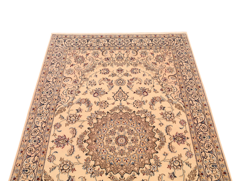 Nain-Perserteppich 9La aus Wolle – handgeknüpft, 215 × 132 cm