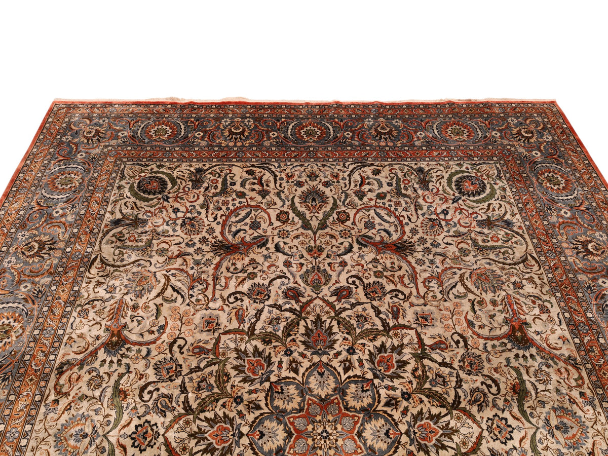 Chinesischer Seidenteppich – handgeknüpft, Seide auf Seide, 306 × 244 cm
